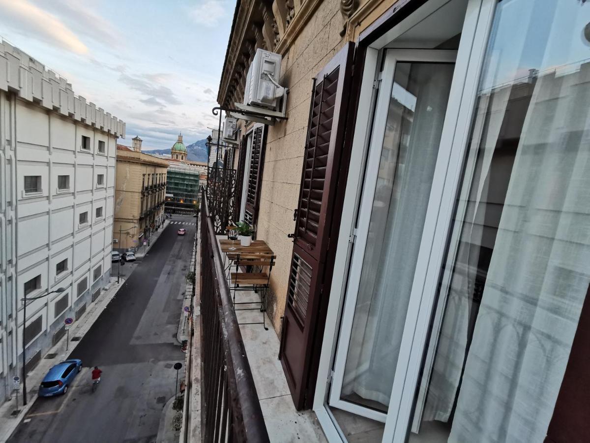 Dagnino House - Luxury Apartment In The Center Of パレルモ エクステリア 写真