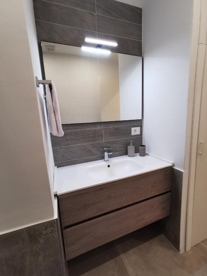 Dagnino House - Luxury Apartment In The Center Of パレルモ エクステリア 写真